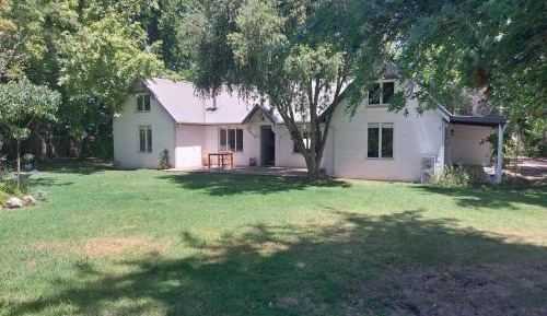 Three-Bedroom Holiday Home 