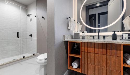 Two-Bedroom Apartment with City View