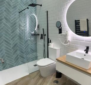 Two-Bedroom Deluxe Apartment
