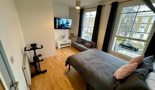 Deluxe Double Room with Shower