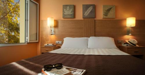 Double Room with Extra Bed (3 Adults)