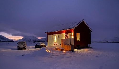 Two-Bedroom Barnhouse 