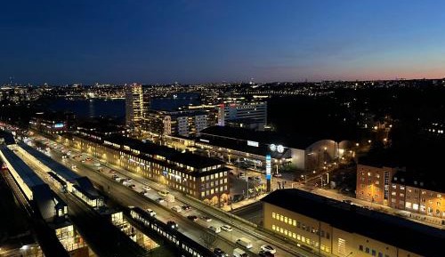 Apartment with City View