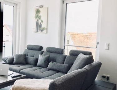 One-Bedroom Apartment with Lake View