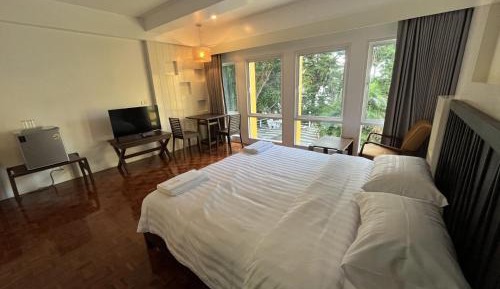 King Room with Garden View