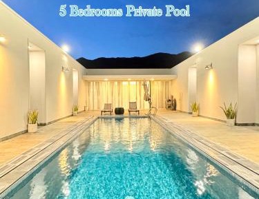 Villa - Beach Front