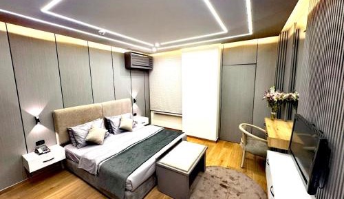 Superior Deluxe Double or Twin Room 