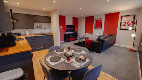 Deluxe One-Bedroom Apartment with City View
