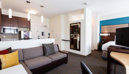 King Studio with Sofa Bed