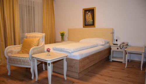 Double Room with Shower