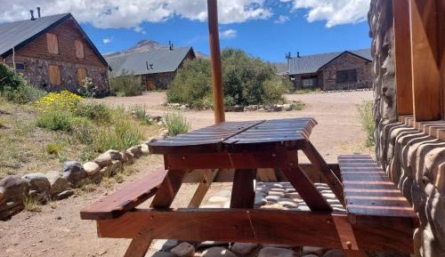 Bungalow with Mountain View