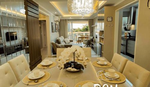 Four-Bedroom Deluxe Apartment