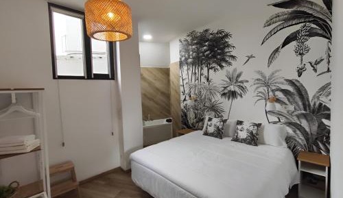 Two-Bedroom Deluxe Apartment