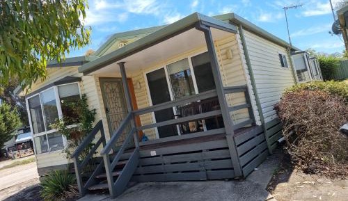 Four-Bedroom Deluxe Cabin