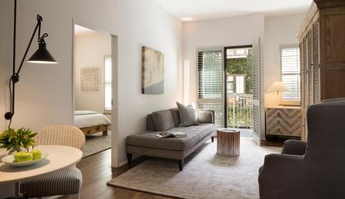 Courtyard Suite