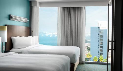 Queen Suite with Two Queen Beds - Partial Bay View