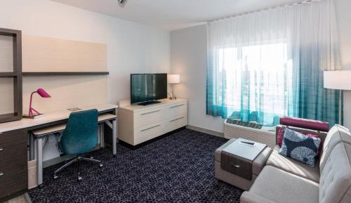 1 Bedroom Suite, 1 King, Sofa bed