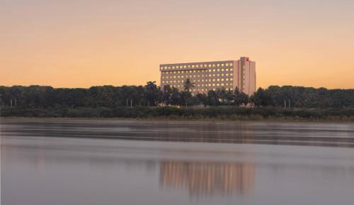 Deluxe Guest room, 1 King, River view