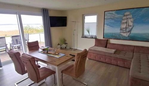 One-Bedroom Apartment with Terrace