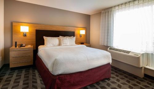 King Studio with Sofa Bed