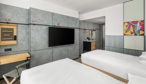 Standard Twin Room