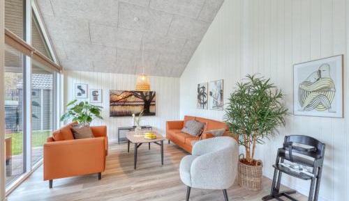 Six-Bedroom Holiday Home
