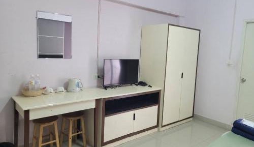 Studio Apartment with Balcony