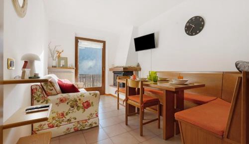 Superior One-Bedroom Apartment with Balcony