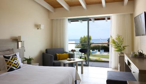 Deluxe Room Side Sea View