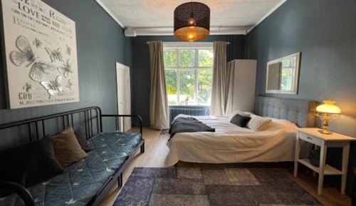 Standard Double Room with Shared Bathroom