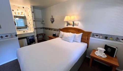 Queen Room