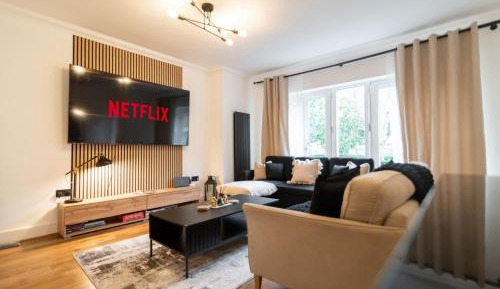 Two-Bedroom Deluxe Apartment
