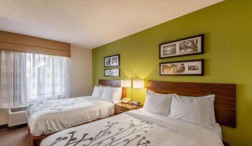 Double Suite with Two Double Beds - Non-Smoking