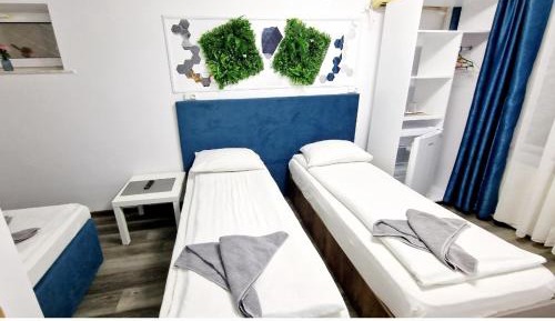 Economy Triple Room