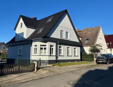 Studio - Split Level