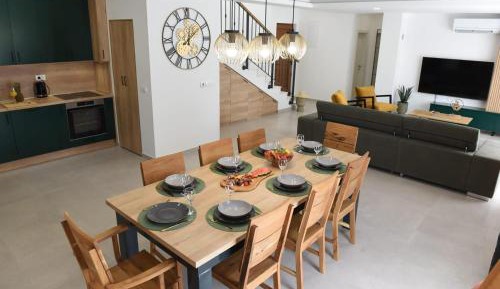 Four-Bedroom Holiday Home