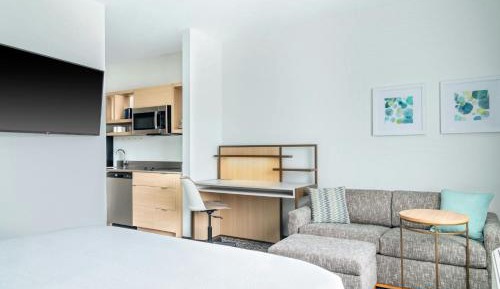 King Studio with Sofa Bed