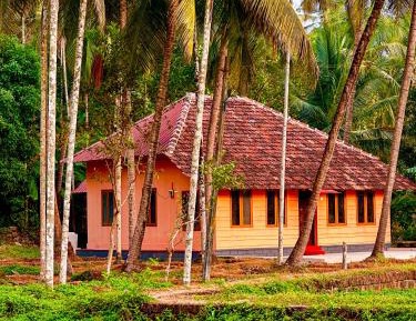 Three-Bedroom Holiday Home 