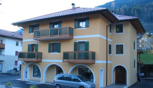 Two-Bedroom Apartment with Terrace