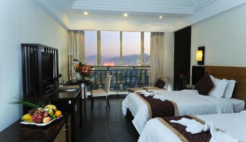 Twin Room with City View