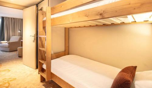 Quadruple Room with Mountain View