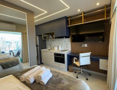 One-Bedroom Apartment with View
