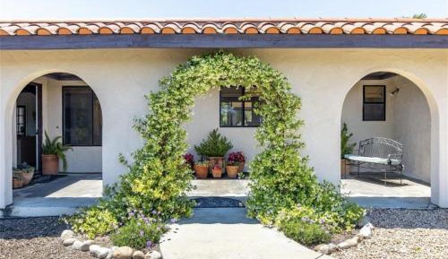Four-Bedroom Holiday Home