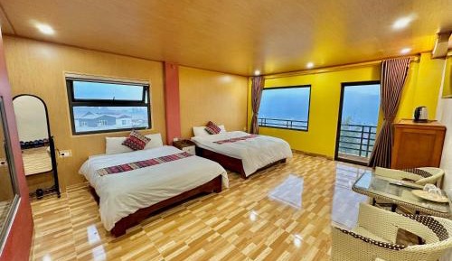 Quadruple Room with Mountain View