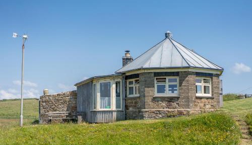 Bungalow with Sea View