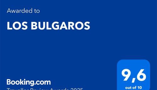 Apartment with Pool View 