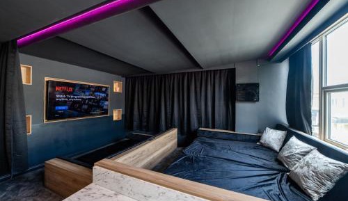 Four-Bedroom Luxury Apartment