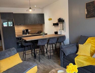 One-Bedroom Apartment - Non-Smoking
