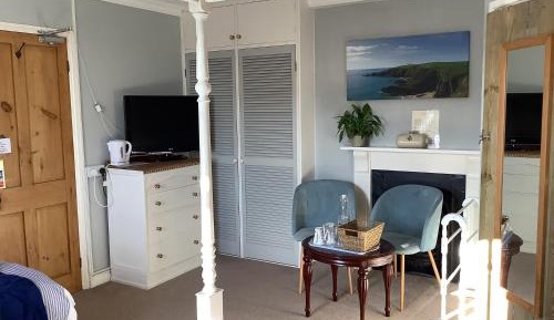 Standard Triple Room with Sea View