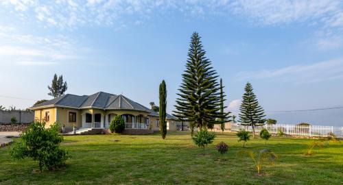 Villa with Garden View